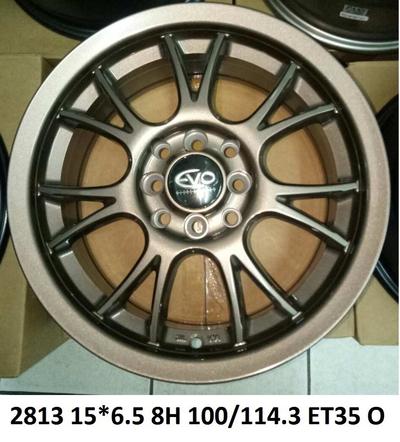 Mags 15 inch 6.5 wide 8 holes gold